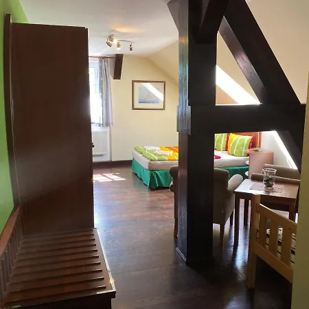 ゲストハウス Unter Der 250 Jaehrigen Eiche - Lehde Zentrum Kaupen