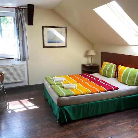 Guest house Unter Der 250 Jaehrigen Eiche - Lehde Zentrum