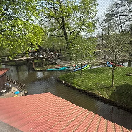 Unter Der 250 Jaehrigen Eiche - Lehde Zentrum Guest house