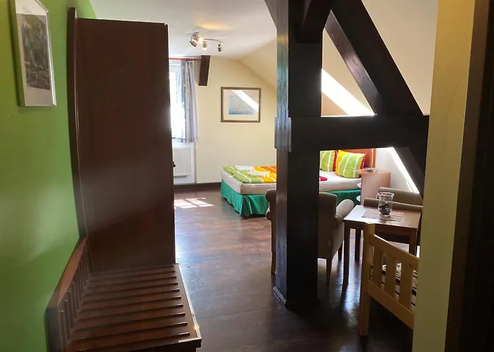 Pensionat Unter Der 250 Jaehrigen Eiche - Lehde Zentrum Kaupen