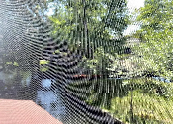 Unter Der 250 Jaehrigen Eiche - Lehde Zentrum Pensionat